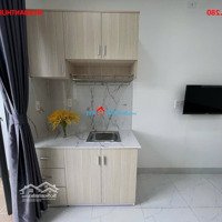 Cho Thuê Studio Banconl Mới Ngay Trung Tâm Quận 4