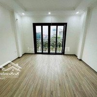 40M2*5T*8.48 Tỷ, Ngã 4 Đê La Thành, Hào Nam, Đống Đa, Hn, Nhà Mới Kính Koong, Thang Máy, 0985818818