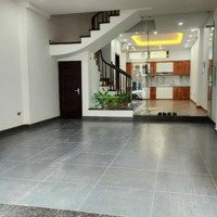 Pl Dương Khuê, Vỉa Hè Ô Tô Tránh, Nội Thất Vip, Thang Máy, 72M2 Giá Bán 25,5 Tỷ