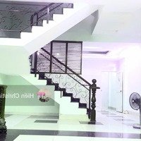 Quận 10, Hẻm Ô-Tô Liền Kề;Diện Tíchđẹp: 5,5X18; 3 Lầu; Mới Đẹp Lung Linh, Kinh Doanh Tốt; Chỉ: 100 Triệu/M2