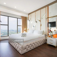 Cho Thuê Chcc Soho Residence - Quận 1. Diện Tích: 65M2, 2 Phòng Ngủ Giá: 17 Triệu. Liên Hệ: 0904715617, Quyền