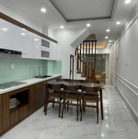 Bán Nhà Riêng Tại Phường Ngọc Thụy, Long Biên 7,9 Tỷ Vnd, 45 M2, View Đẹp - Uy Tín - Chất Lượng