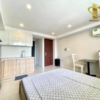 Cho Thuê Căn Hộ FULL NỘI THẤT, Cửa Sổ Lớn, Vị Trí Vàng Gần Sân Bay Tân Sơn Nhất ở Phú Nhuận