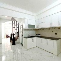 Cần Bán Nhanh Nhà Phố Lụa - Vạn Phúc - Hà Đông. 46M2, 4 Tầng, Giá Chỉ 7.85 Tỷ Liên Hệ: 0963989690