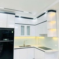 Bán Nhà Đẹp Đón Tếtdiện Tích50M2, 5 Tầng, Cách Ô Tô Tránh 40M, Thông Nguyễn Ngọc Vũ. Giá Bán 8.25 Tỷ Có Tl