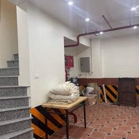 Bán Tòa Apartment - Lạc Long Quân - 75M2 X 6T - Ngõ Nông 4 Chỗ Đỗ Cửa - Thang Máy & Gara