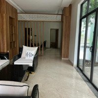 Shophouse 4 Tầng 2 Mặt Tiền Nguyễn Sinh Sắc , Cách Biển Nguyễn Tất Thành 50M
- Diện Tích 280M2