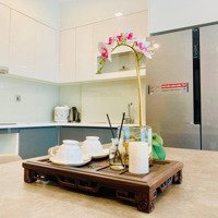 Cho Thuê Căn Hộ Tại Chung Cư Khánh Hội 1 Q.4. Diện Tích: 76M2 2 Phòng Ngủ 2 Vệ Sinhfull Nt.giá: 10 Triệu/1Th. Liên Hệ:0961 663 831