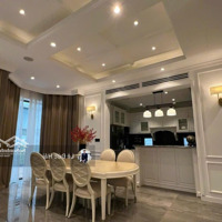 Cho Thuê Biệt Thự Đơn Lập Phú Mỹ Hưng Decor Lại Như Mới 100% Bao Gồm Nội Thất Cao Cấp Giá 125 Tr/Th