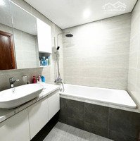 Goldmark City - 136 Hồ Tùng Mậu 3 Ngủ + 2 Vệ Sinh Diện Tích: 121M2 Giá Bán: 7.9 Tỷ