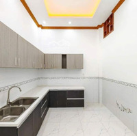 Bán Gấp Nhà Bình Chánh Gần Chợ, Rộng 80M2, 1,5 Tỷ. Dân Cư Đông Đúc, Phù Hợp Kinh Doanh, Buôn Bán