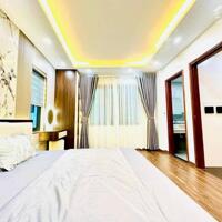 Chủ Cần bán gấp nhà Cầu Giấy 35m2, 5T, lô góc 3 thoáng, full nội thất, liên hệ để ép giá