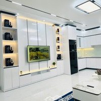 Siêu Phẩm Cầu Giấy- 2 Thoáng- Vài Bước Ô Tô Tránh- Nhà Siêu Đẹp- Khu Vip- 47M2- 8.25 Tỷ(Cg6956)