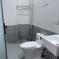 Cho Thuê Phòng Trọ Gần Chợ Hiệp Tân Diện Tích: 30M2 Có Ban Công, Toilet Riêng Giá Bán 3,5 Triệu ( Liên Hệ: 0937444377)