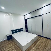 Chính Chủ Cần Bán 2 Phòng Ngủ Diện Tích 70M2 View Hồ Điều Hoà, Tầng 15