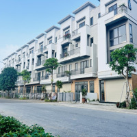 Bán Shophouse Đẹp Xuất Sắc Tại Centa Diamond Đối Diện Quỹ Căn Chung Cư Kinh Doanh Đắc Địa