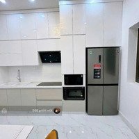 Nhà Phố Nhuệ Giang 45 M , 5 Tầng , Thang Máy ,Mặt Tiền4M , Giá Bán 13 Tỷ . Ngõ Ô Tô Tránh , 2 Thoáng