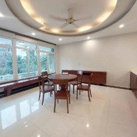 Bán Biệt Thự Tây Hồ, Ô Tô Vào Nhà, 7M Ra Phố Hồ Tây Lộng Gió, 170M2, 3 Tầng, Mt: 9M, Giá: 58 Tỷ.