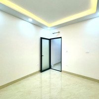 Nhà Nguyên Căn Mới Đường Ngô Gia Tự, 15 Triệu Vnd, 36 M2, Có Máy Lạnh