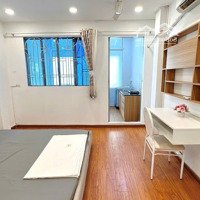 Studio 1 Phòng Ngủ , Ban Công, Full Nội Thất , Máy Giặt Riêng