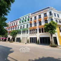 Cho Thuê Shophouse Giá Cực Chất Tại Đường Nguyễn Tất Thành, 525 M2