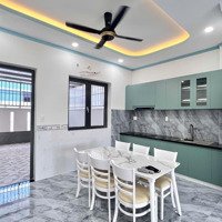 Cho Thuê Shophouse Thương Mại 3 Tầng Đối Diệntrung Tâm Thương Mại5,2 Hecta