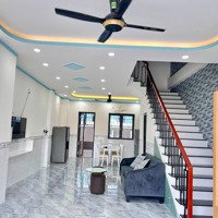 Cho Thuê Shophouse Thương Mại 3 Tầng Đối Diệntrung Tâm Thương Mại5,2 Hecta