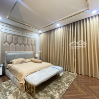 Nhà To - Khu Sang: Hai Bà Trưng Khu Tân Định, Quận 1. Dt: 4.3 X 20M ~88M2 Chỉ 16 Tỷ Tl, 0902323354