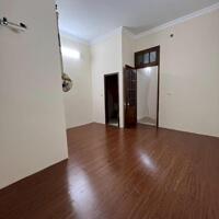 Cho thuê nhà ngõ ô tô Phố Vọng 50m2, 4 tầng, 4 ngủ, 18 Triệu (có thương lượng)