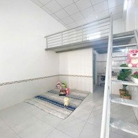 Gác Cao 2M Sẵn Máy Lạnh Rộng 30M2 Ngay Lê Văn Việt Gần Ngã Tư Thủ Đức