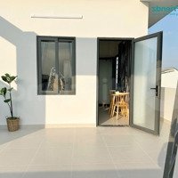 Studio Gần 50M2, Full Nội Thất, Ban Công Siêu Rộng Ngay Gần Ngã Tư Thủ Đức, Cách Fpt, Ufm, Chỉ 3P