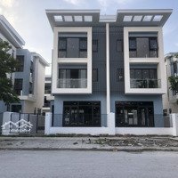 Bán Biệt Thự An Quý Villa.diện Tích 198M2.Đường Trước Nhà Rộng 23M. Liên Hệ: 0983.983.448