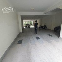 Khu Vip Kiều Đàm, Nhà Mới 5 Tầng, 200M2 Chỉ 22.7 Tỷ