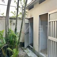 Cho thuê nhà trệt 450m² có sân bãi và nhà kho 135m², mặt tiền đường Nhật Tảo, P. Lê Bình, Q. Cái Răng, TP. Cần Thơ, thuê 8 triệu/ tháng