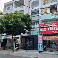 Căn Hộ Dịch Vụ Mặt Tiền Đường Âu Dương Lân P3 Q8 - Thu Nhập Hàng Tháng 100 Triệu
