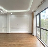 Văn Phòng 60M2, Giá Chỉ 10 Triệu Tại Phố 161 Yên Lãng, Chia Sẵn 2 Phòng