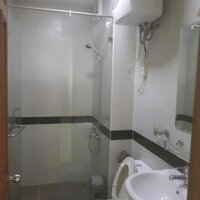 Căn hộ lầu 1 rộng 80m2, 2p ngủ, có nội thất giá 10tr, Võ Thị Sáu, P6, Q3