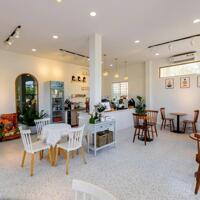 Nhà đẹp vừa ở vừa kinh doanh cafe, phòng Yoga