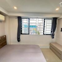 Trống sẵn phòng cửa sổ thoáng full nội thất, máy giặt riêng ngay Nguyễn Kiệm, Phú Nhuận