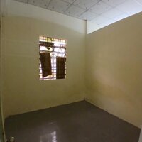 Nhà 2 phòng rộng rãi gần chợ Tầm Vu