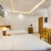 Bán Khách Sạn 6 Tầng Đang Hoạt Động Doanh Thu Ổn Định Đường Mê Linh