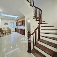 Bán Nhà Lạc Long Quân View Hồ Tây , 10M Ra Mặt Phố , Ngõ Rộng Dtic 46M 5 Tầngmặt Tiền5,2M