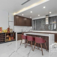 Bán Gấp Biệt Thự Hẻm Vip 8M Tân Sơn Nhì, Dtsd 750M2, 3 Tấm, Giá Chỉ 38 Tỷ Tl