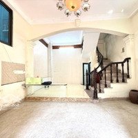 Cực Hiếm Trung Tâm Ba Đình Phố Ngọc Hà, Lô Góc, Chỉ 6,8 Tỷ, 42 M2 5 Tầng