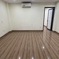 Cho Thuê Văn Phòng Đẹp 40M2 Tại Đường Miếu Đầm, Giá Bán 8 Triệu Vnd Vào Ngay