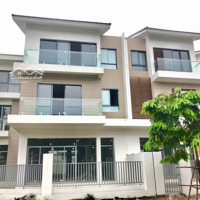 Cho Thuê Biệt Thự Cao Cấp View Hồ An Vượng Villa Dương Nội Hđ 160M2, Có Thang Máy Mới Tinh. 50 Triệu/Th