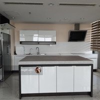 Bán Căn Hộ Chung Cư Tại 170 Đê La Thành 160M2 Giá Tốt. Liên Hệ: 0978400231