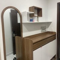 Bán Căn Hộ 2 Phòng Ngủ Gần Đầy Đủ Nội Thất Giá Bán 1 Tỷ 850 Triệu Bao Phí Thuế, View Nội Khu Hồ Bơi Rất Đẹp