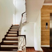 Villas Sư Vạn Hạnh Đẹp Nhất Q10Diện Tích10M X 25M Thang Máy Hầm 3 Lầu St, 61 Tỷcó Thương Lượngminh Hải 0768 999 868