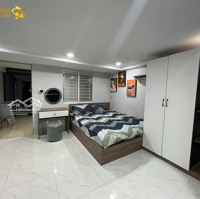 Khai Trương Căn Penthouse Ban Công Full Nt Tại Nguyễn Văn Cừ, Quận5